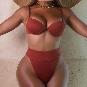 Matte Collection ‘Cyrus’ Ribbed